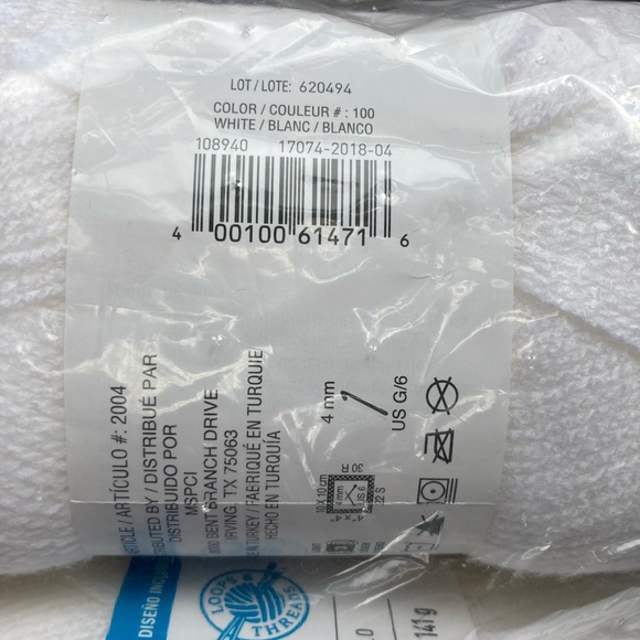 Snuggly Wuggly Yarn by Loops and Threads - Set of 2 π§Άπ§΅β¨ - Picture 3 of 5